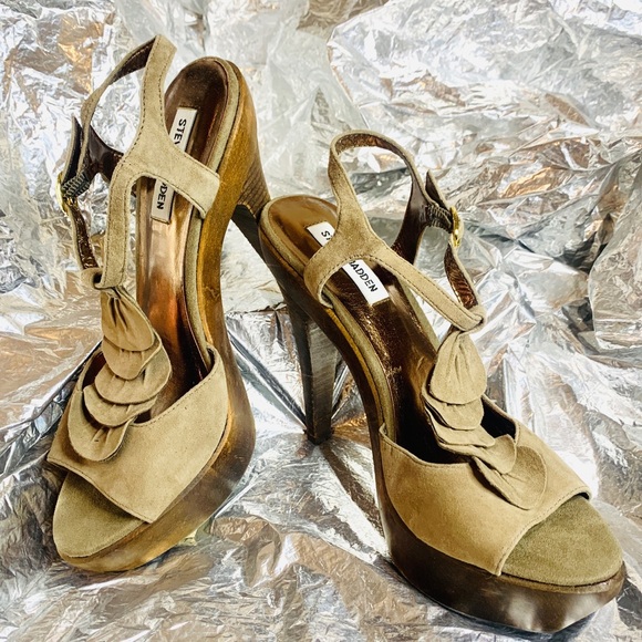 Steve Madden Truffle high heel W8.5 in Taupe - Picture 1 of 7